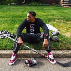 SHERWOOD X STAPLE PIGEON LIMITED EDITION SENIOR HOCKEY STICK 24 SHERWOOD X STAPLE PIGEON LIMITED EDITION SENIOR HOCKEY STICK -Professional Hockey Equipment Store SHERWOOD X STAPLE PIGEON LIMITED EDITION SENIOR HOCKEY STICK Lifestyle 1
